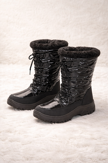 Urban Snow Step Navigate winter streets with confidence in these bold, weather-