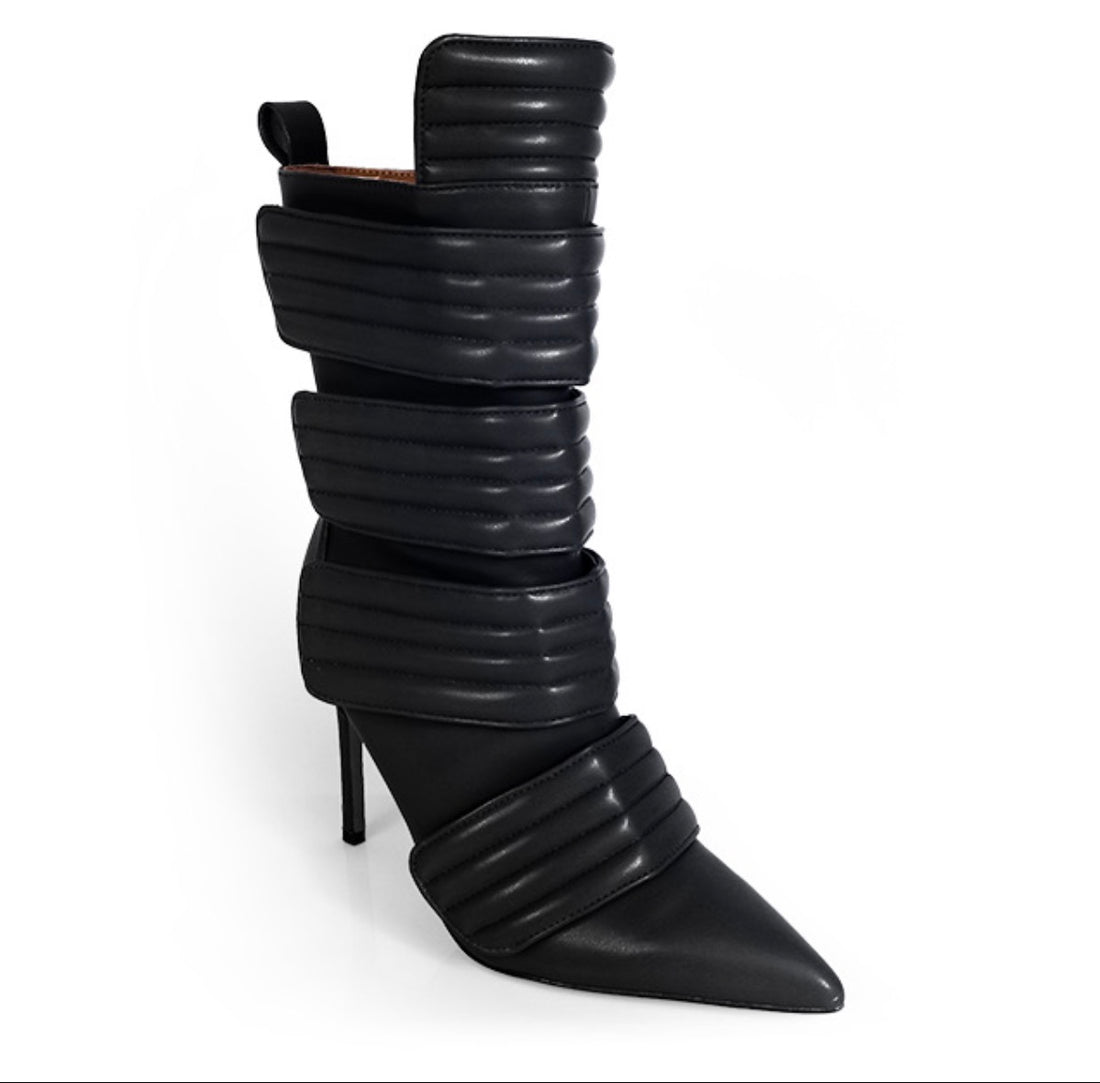 Elevate your style with our Pointy Toe Stiletto Heel Booties. Perfect for a chic look.