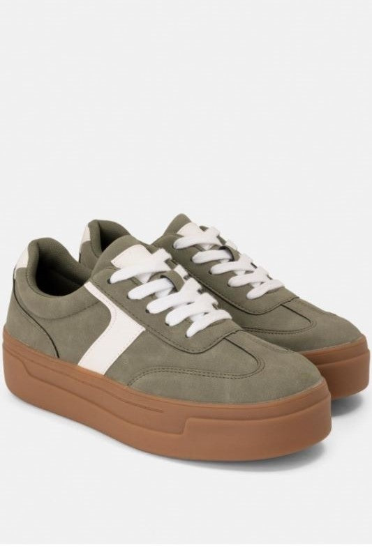 Contrast Gum Sole Sneaker