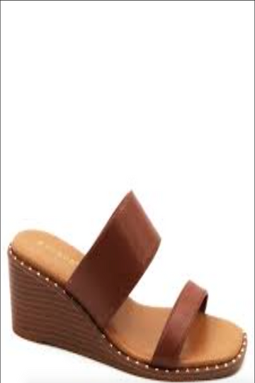 Double Band W/ Studded Welt Sandal